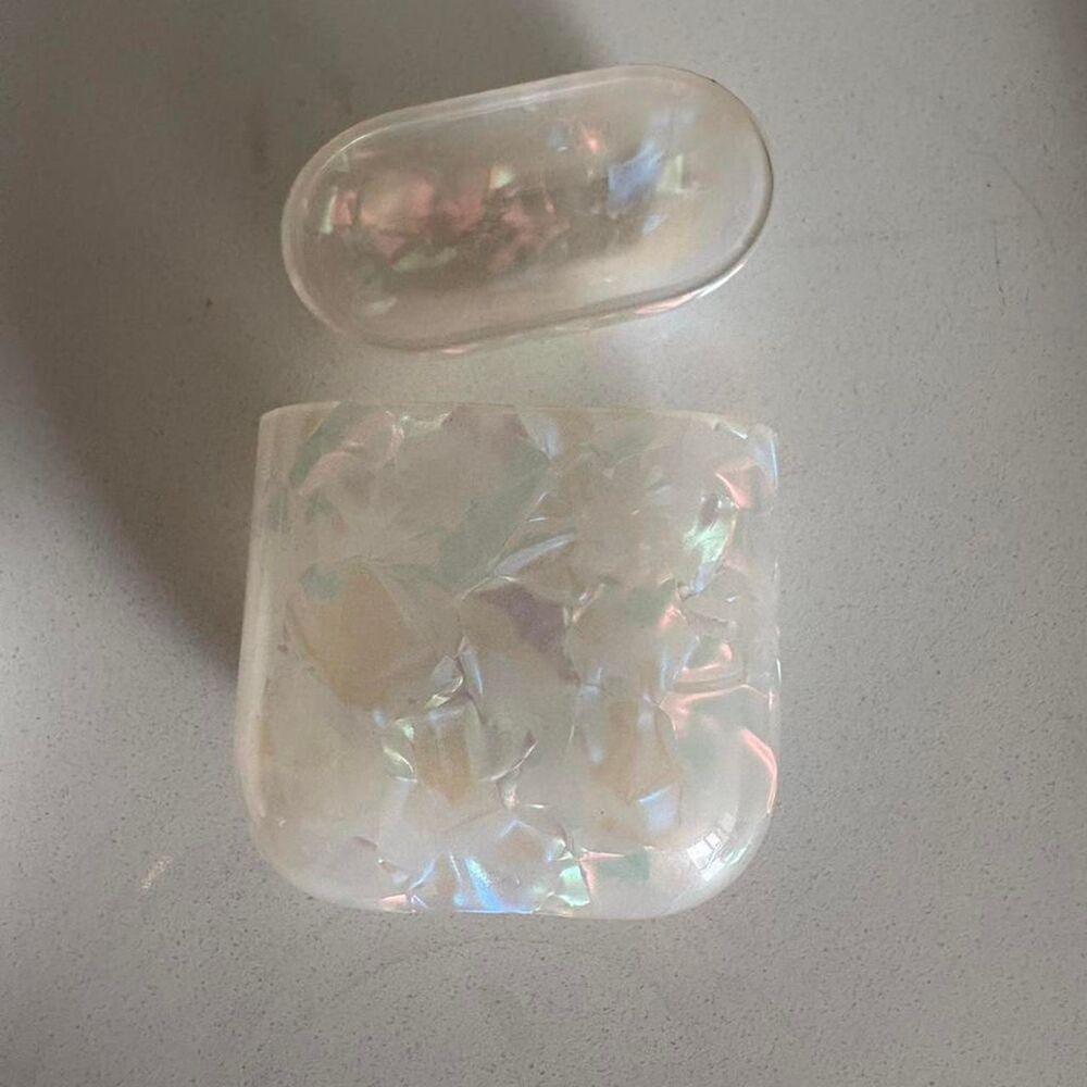 Apple Airpods Iridescent Case